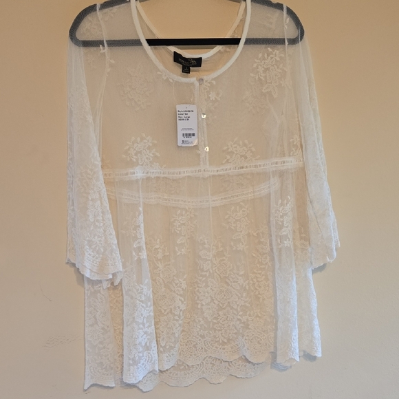 Suzanne Betro Tops - Chic White Lace Over Blouse Sz Lg